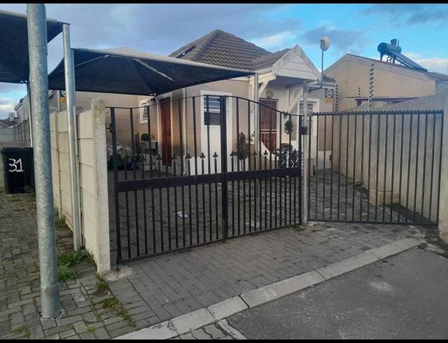 2 BEDROOM HOUSE FOR SALE IN KLAPMUTS